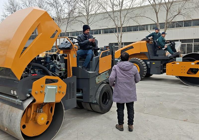 國外客戶來我廠參觀考察，并達成合作意向