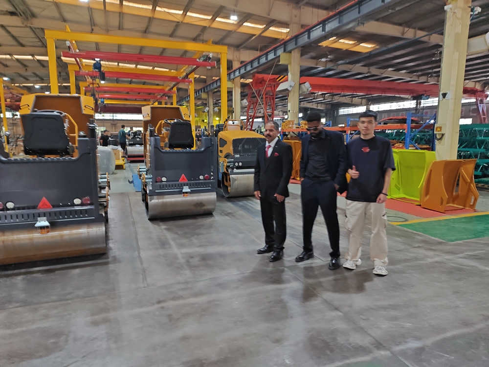 6月21日沙特客戶(hù)來(lái)我廠(chǎng)參觀(guān)考察