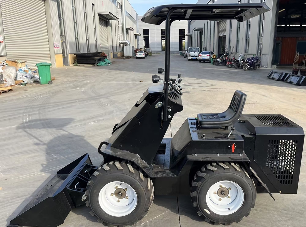 山東奔馬(SDBM)輪胎式滑移裝載機BM520